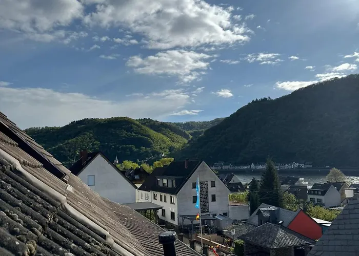 Blick Auf Den Rhein Kestert